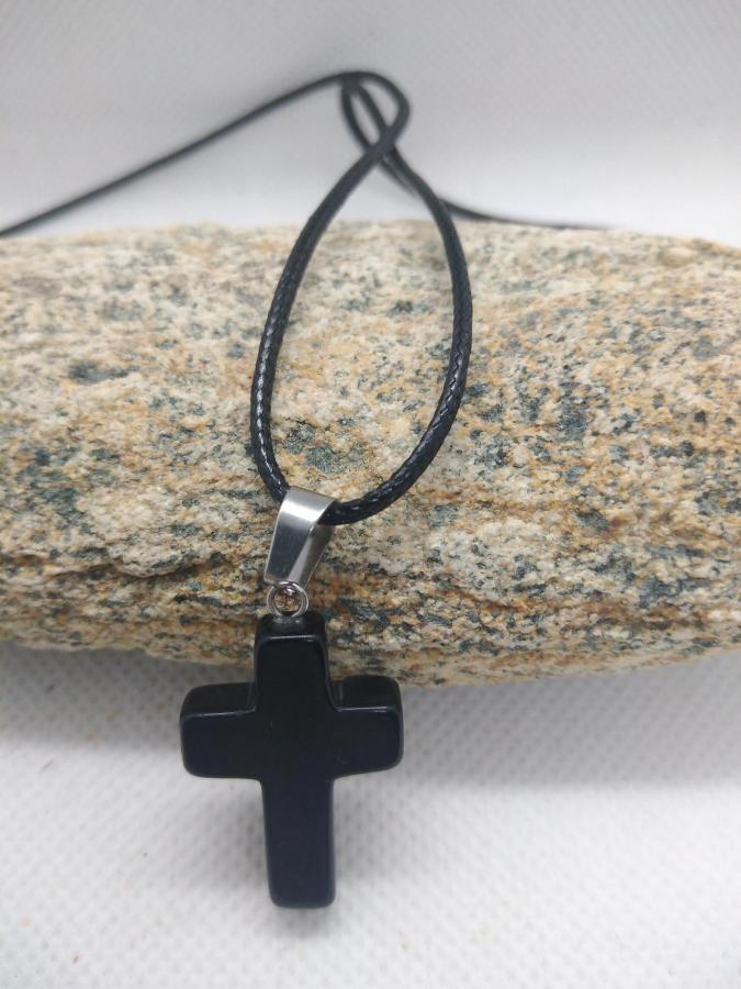 Dije Cruz Obsidiana con Cordón Negro